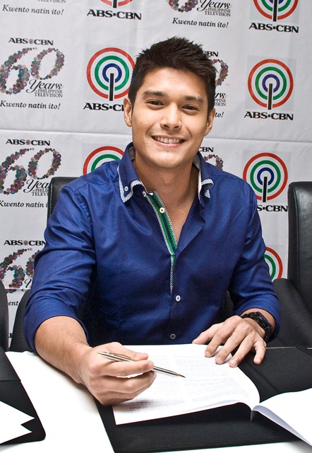 7a7cb5d0-7ddf-4369-83d9-11940c21e67b_JC-De-Vera-inks-a-two-year-contract-with-ABS-CBN
